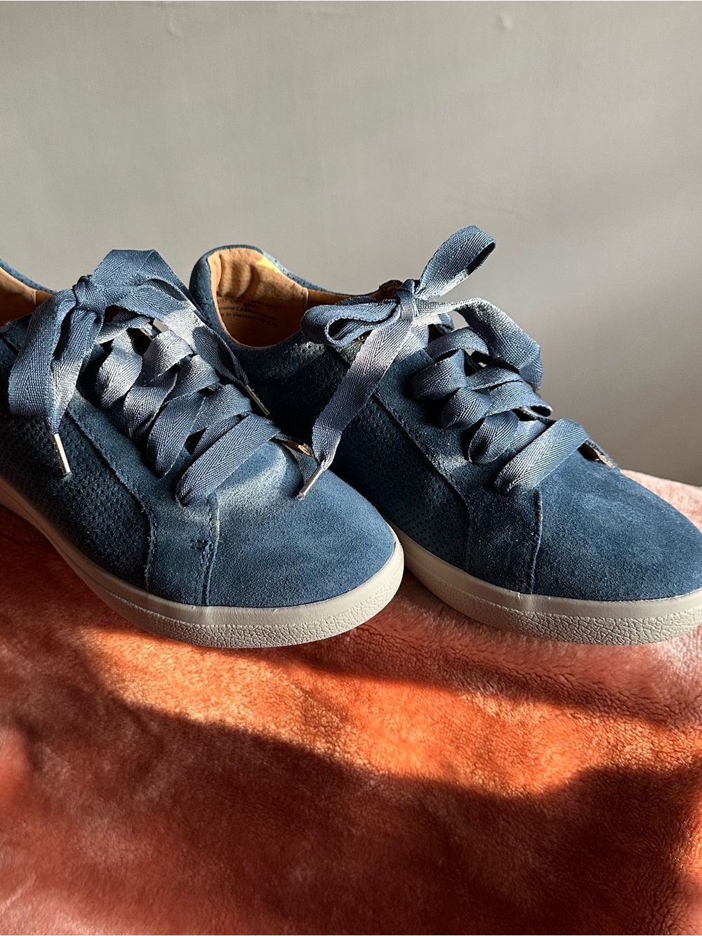 Aetrex Woman’s Suede Sneakers in Denim Blue